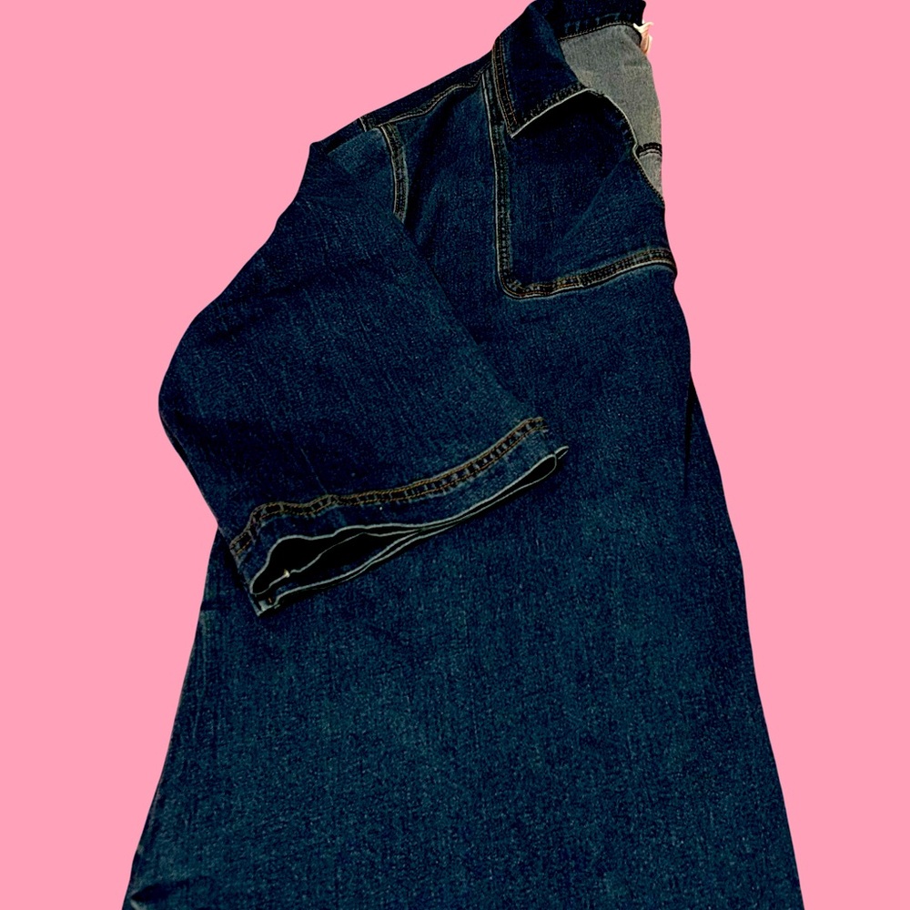 NWT. PRETTY SEASONAL DRESS W/ A HALF SLEEVE, V NECK,RUFFLE BOTTOM,STRETCHY DENIM - Picture 6 of 13